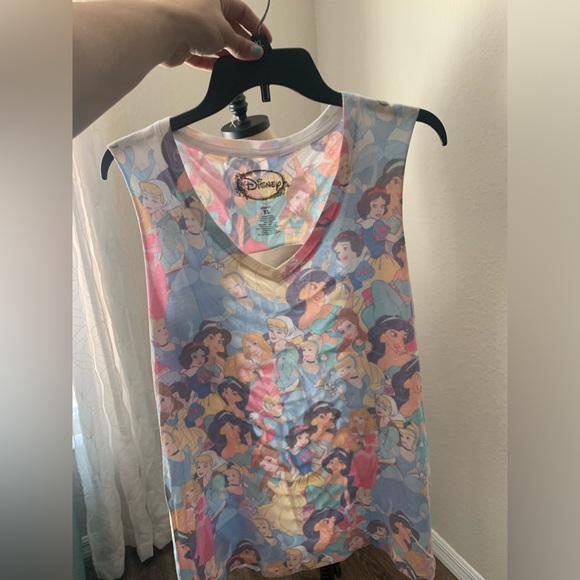 Disney 'Family of Princesses' Girls Sleeveless Open Back T-Shirt - Picture 7 of 9